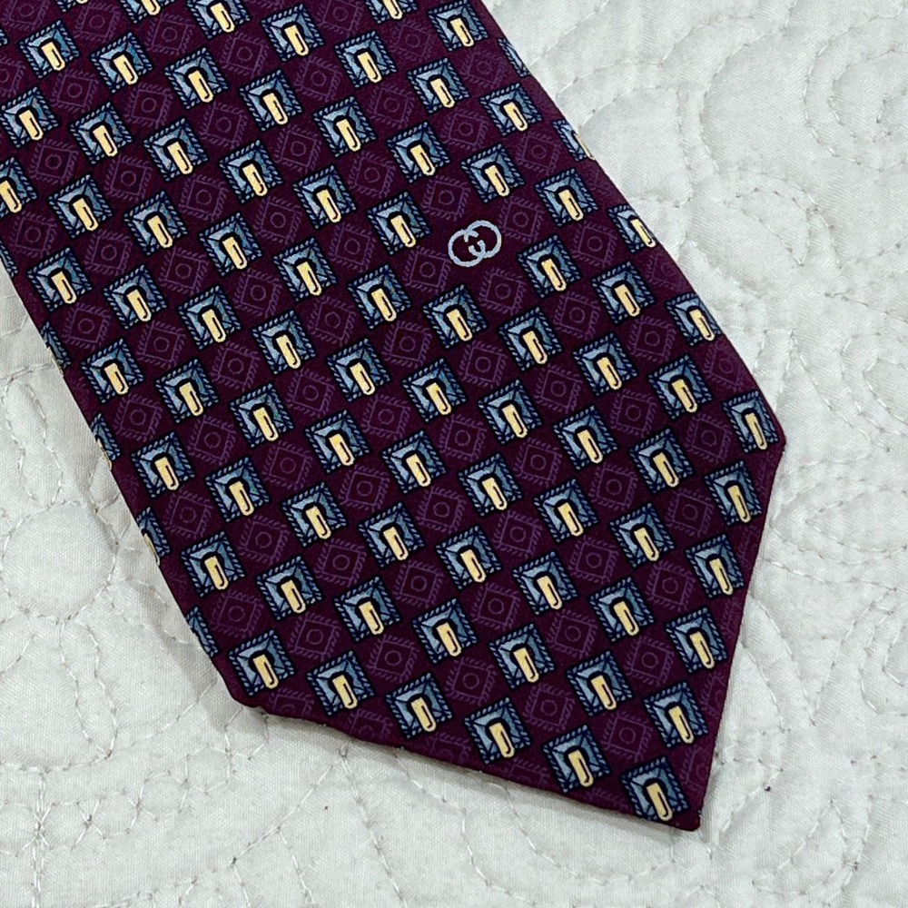 Gucci Mens Silk Necktie Burgundy Navy Gold Geometric Square‎ GG Logo Italy Made